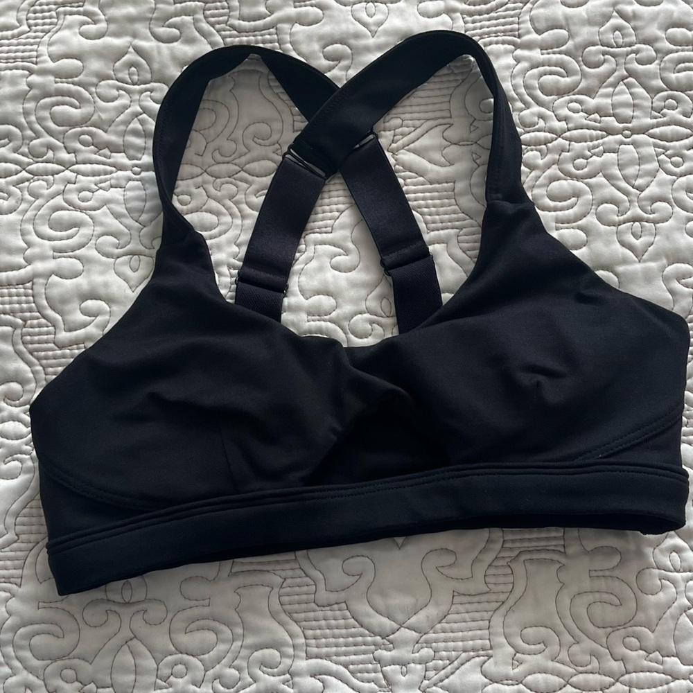 Bombshell Sportswear cross black sports bra